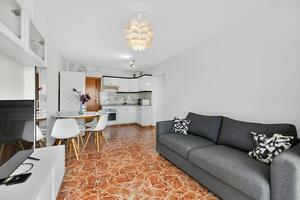 1 Bedroom Apartment - Playa de Las Américas - Los Tajinastes — photo 8 of 16