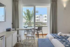 Apartament z 2 sypialniami - Mallorca — photo 7 of 32