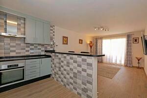 1 Bedroom Apartment - Los Cristianos - Parque Tropical 1 — photo 11 of 24