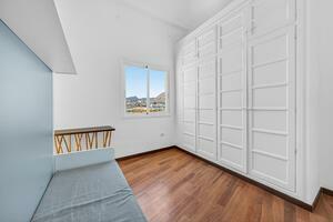 1 Bedroom Apartment - Los Cristianos - La Colina — photo 11 of 16