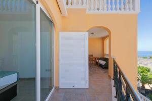 1 Bedroom Apartment - Los Cristianos - Parque Tropical 1 — photo 5 of 24