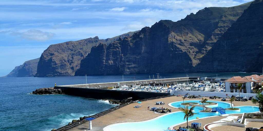 Business - Acantilados de Los Gigantes