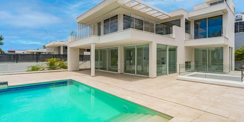 Luxury 3 Bedroom Villa - San Eugenio Alto - Serenity Luxury Villas