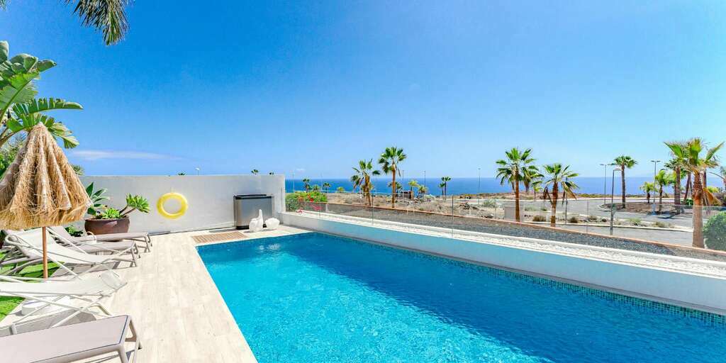 4 Bedroom Villa -  La Caleta
