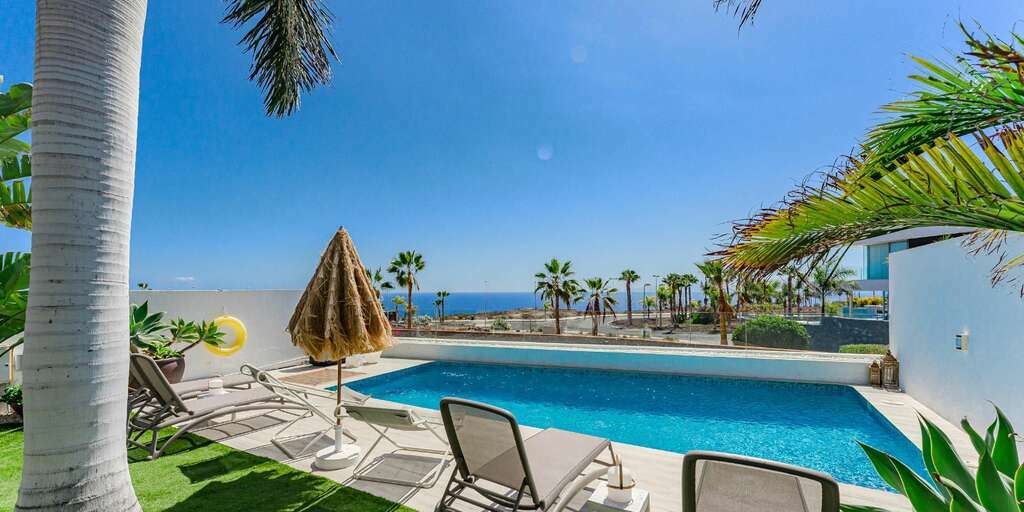 4 Bedroom Villa -  La Caleta - Caleta Golf