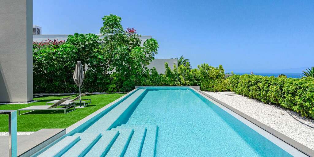 5 Bedroom Villa - La Caleta