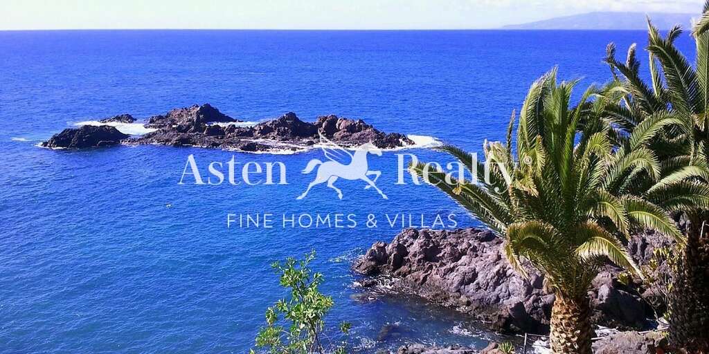 Seafront 6 Bedroom House - Guía de Isora