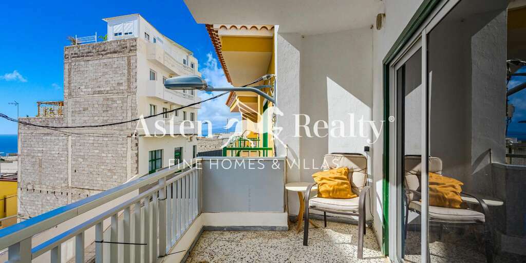 Edificio di 5 Camere - Armeñime