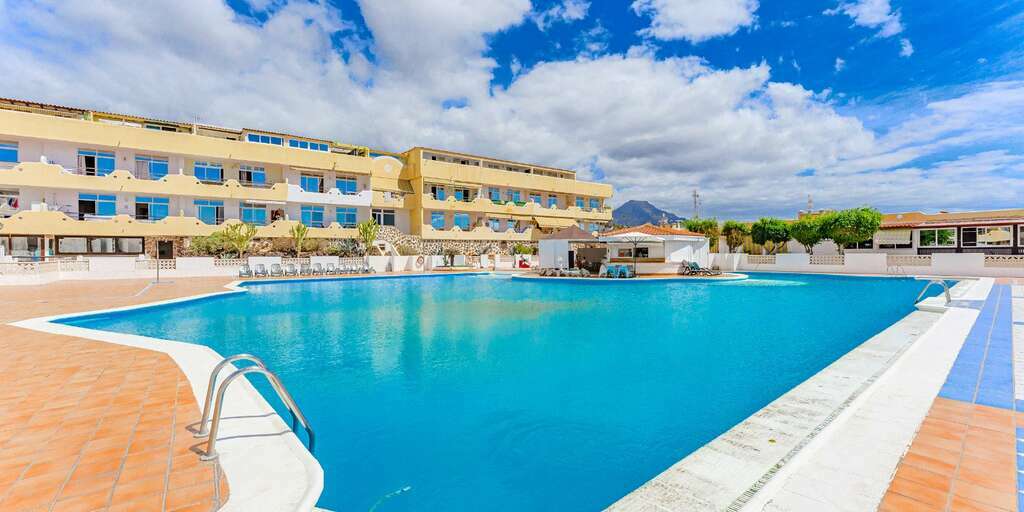 2 Bedroom Apartment - Playa Paraíso