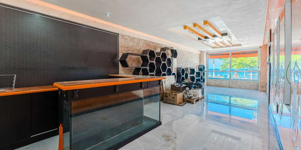 Business - Playa de Las Américas