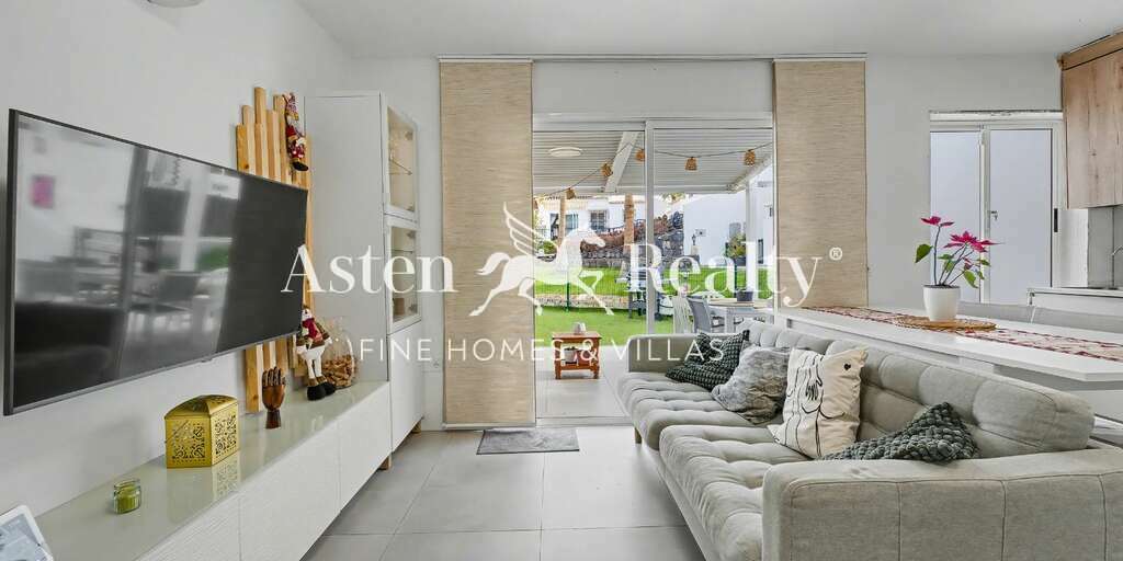 Su due piani di 2 Camere - Golf del Sur  - Adelfas I