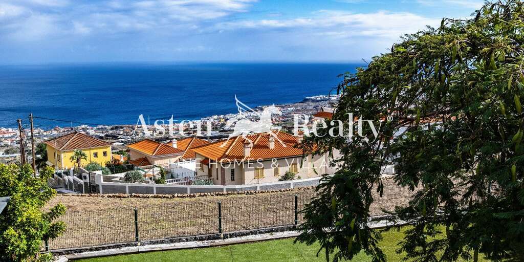 3 Bedroom Bungalow - Candelaria
