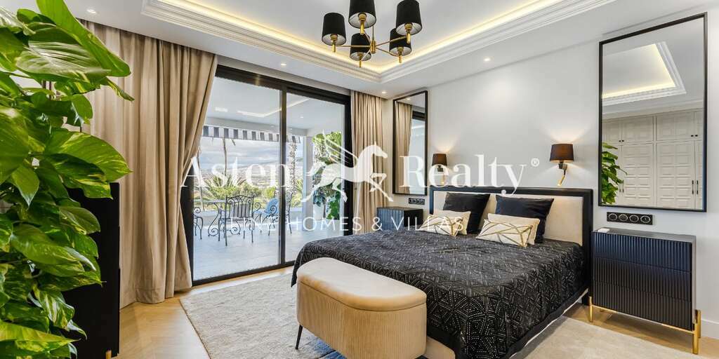 Villa de Lujo de 4 dormitorios - San Eugenio Alto