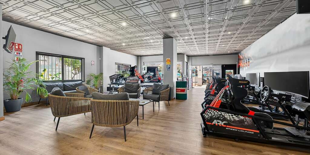 Business - Los Cristianos - Chitamar